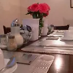 Am Wehrhahn 2*